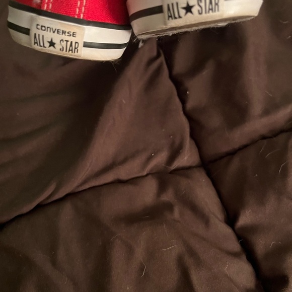 Converse All-Star red low top. Women’s size 6 - Picture 3 of 3